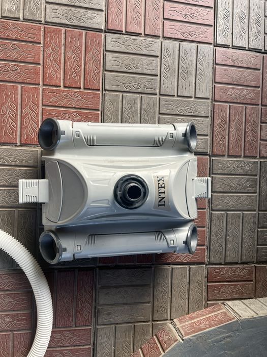 Продам пылесос Intex