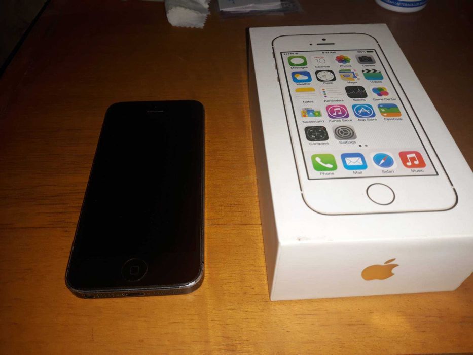 Телефон Iphone/Айфон 5