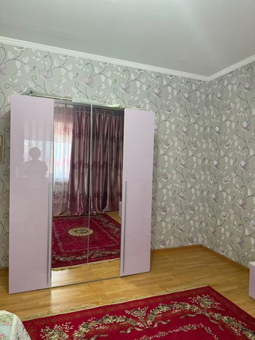 Продаеться спальная гарнитура