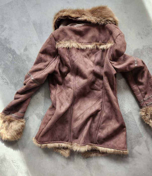 Дамско яке Calvin Klein, червено яке кожа, палто Bershka