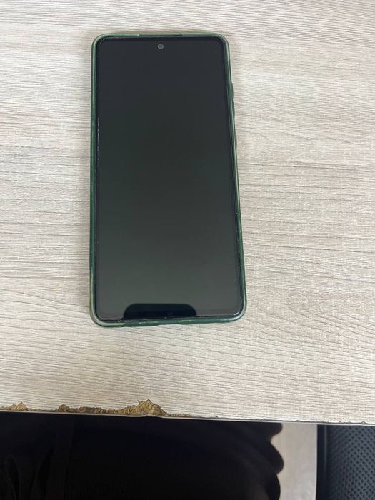 Продам телефон Samsung A72.