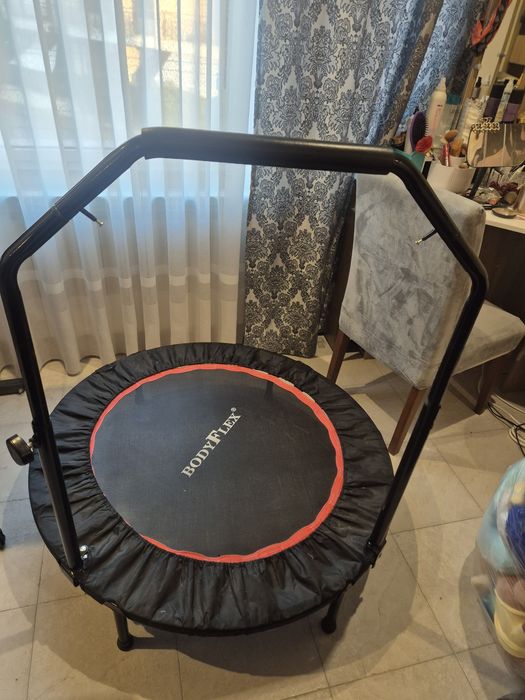 Сгъваем фитнес батут / трамплин Bodyflex с дръжка (100 см)