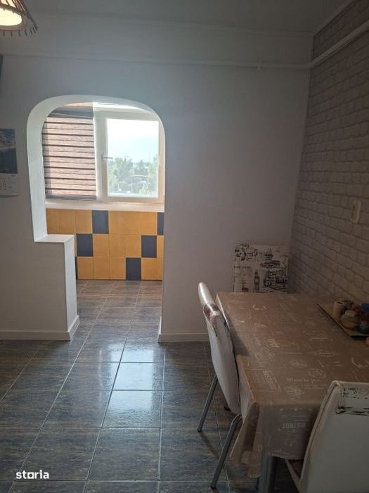Apartament 3 camere, 72.52 mp, zona Craiovita Noua