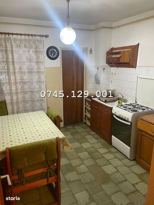 Vânzare apartament 3 camere, ultracentral – Bacău