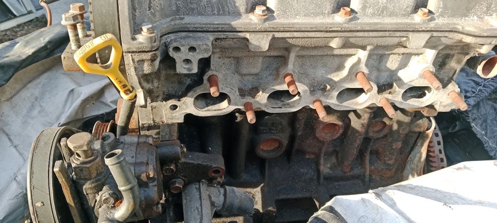 Звчасти на кия 2.0