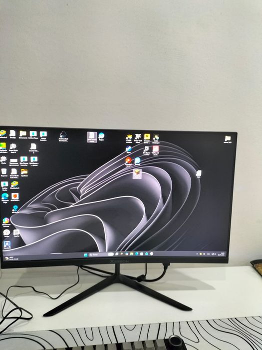 Продам монитор .