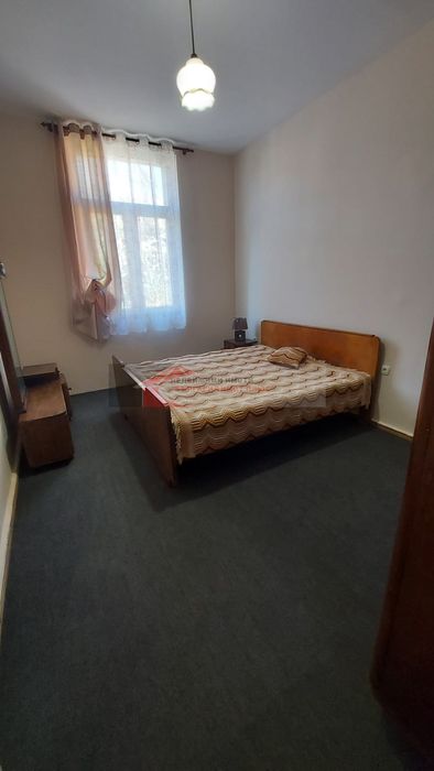 Дава се под наем Тристаен апартамент в София, Център - 110 кв.м за 663 € - Снимка #3