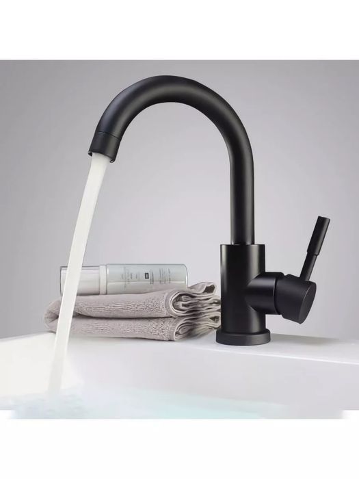 Сантехник  Установка Смесителя