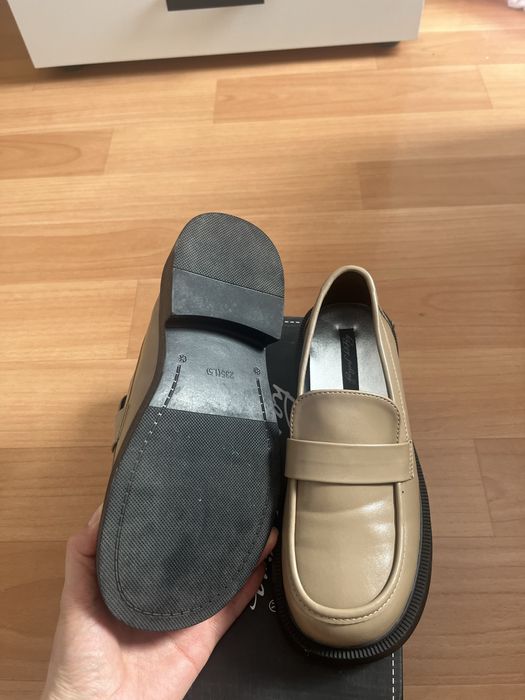 Продам обувь лоферы