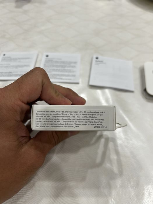 Продам наушиники Apple EarPods 3.5mm mini jack