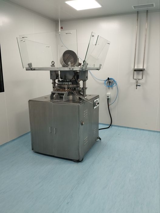 Продается фармацевтические аппараты