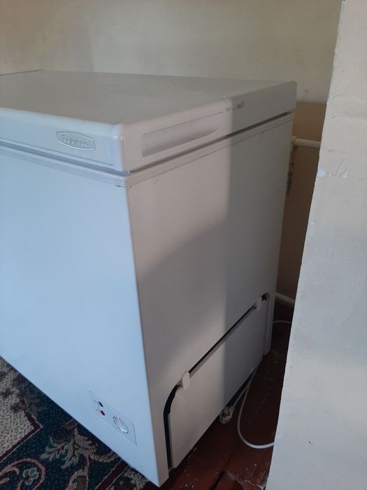 Новый морозильник бирюза. 200л