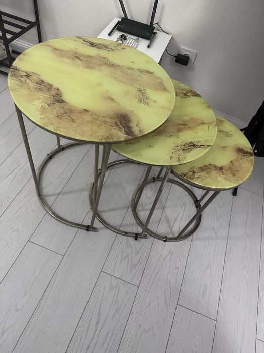 Стекляные стулья