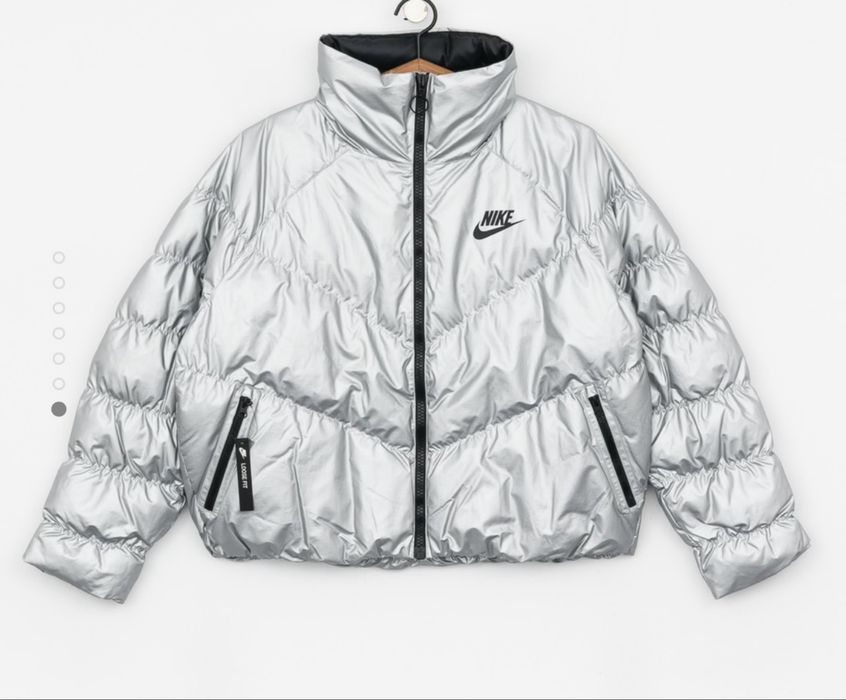 Дамско яке Nike размер С