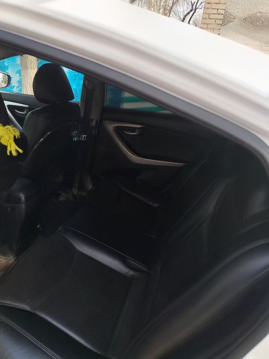 Hyundai elantra avtomat