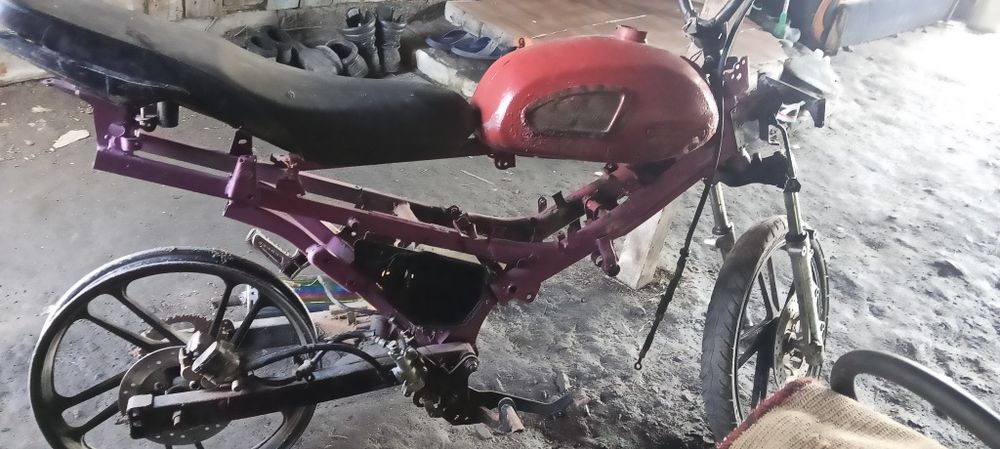 Продам раму на альфу