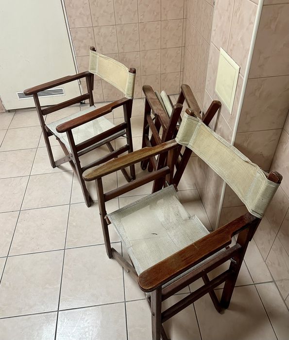 Сгъваеми дървени столове