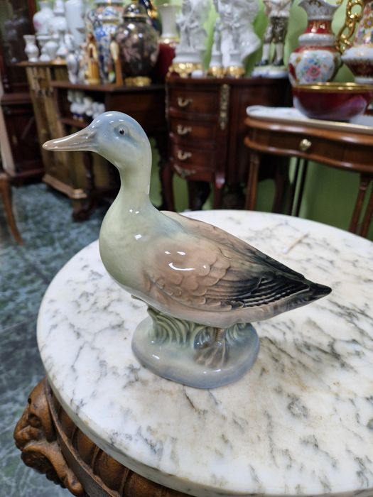 Уникална антикварна испанска порцеланова фигура статуетка Valencia