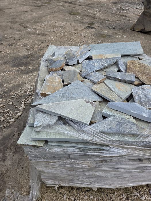 Vând piatra naturala de munte