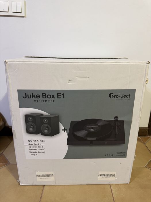 Виниловый проигрыватель Juke Box E1 STEREO SET