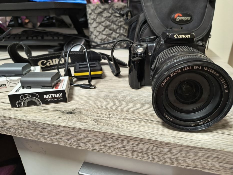 Фотоапарат canon EOS  350d