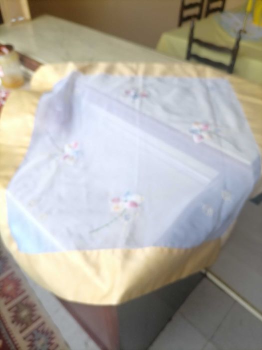 Комплект Покривки с мъниста, платове нови от соца