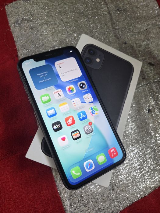 Iphone 11.  64gb