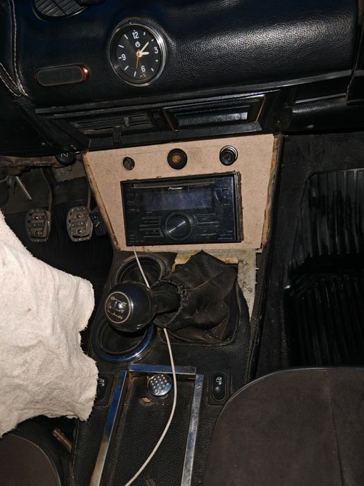 2106 benzin gaz qoyilmaga holati yahshi  qolgani