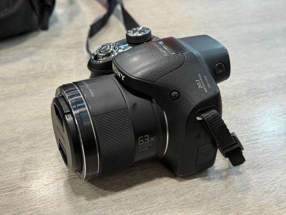 Фотоапарат Sony DSC-H400