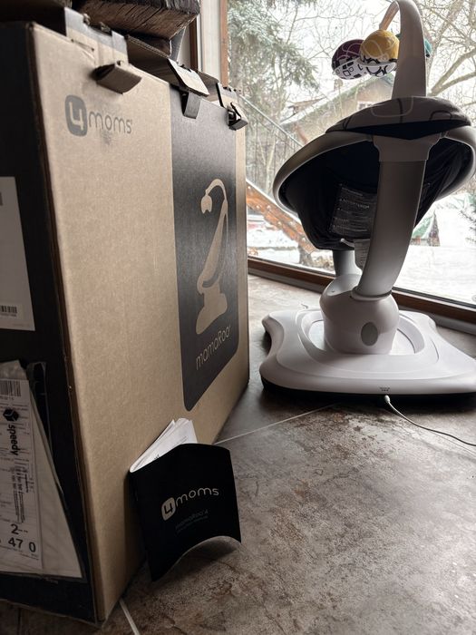 Бебешка люлка MamaRoo 4