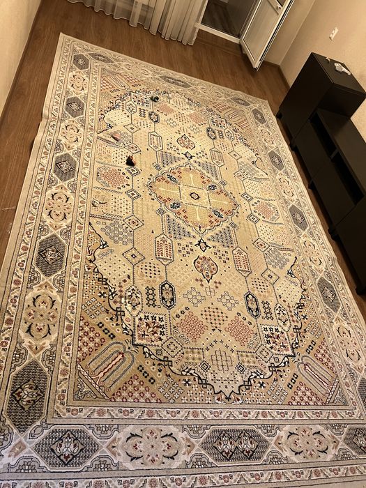 Продам ковер 5/3