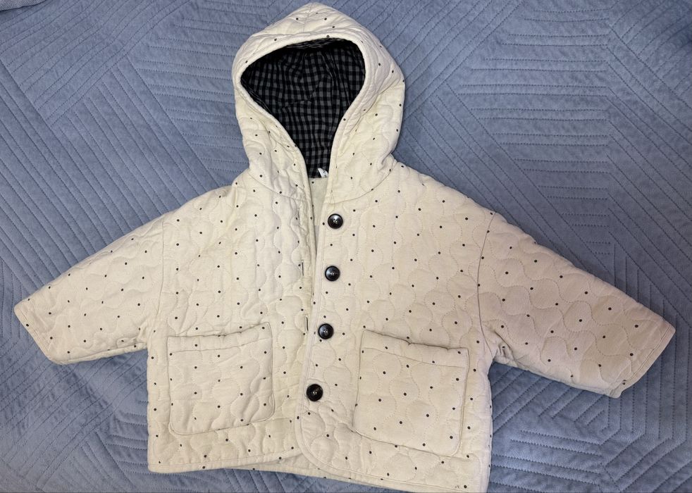 На девочку 90-100 см