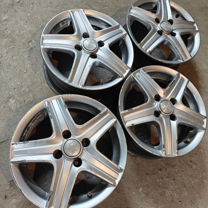 R14 PCD 4*98 Комплект легкосплавных дисков