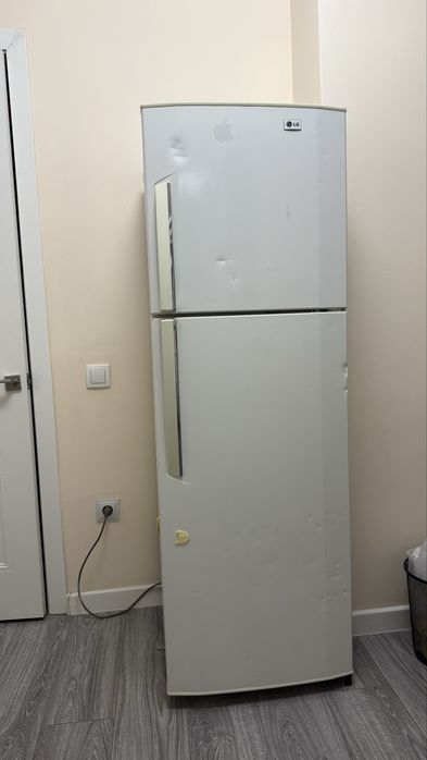 Продам холодильник lg