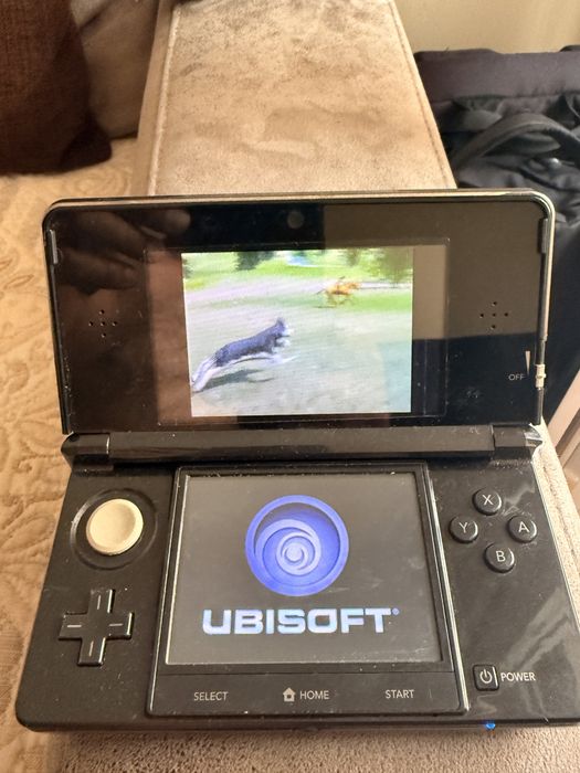 Nintendo 3ds с игри и геймарски куфар
