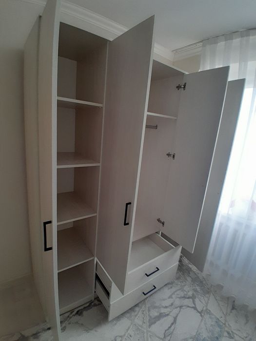 Шкаф сатылады почти новый