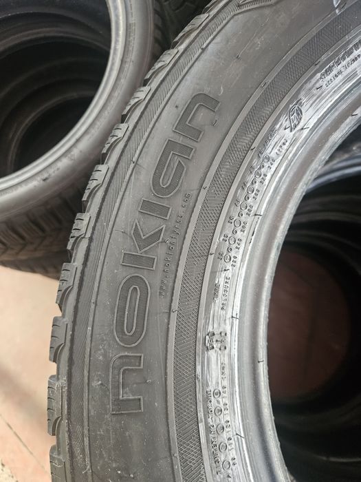 Гуми 225/65/17 дот20
