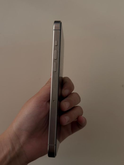 Iphone 15 pro max 512gb natural titanium
