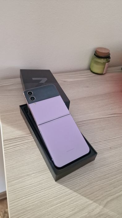 Samsung Z flip 4 defect