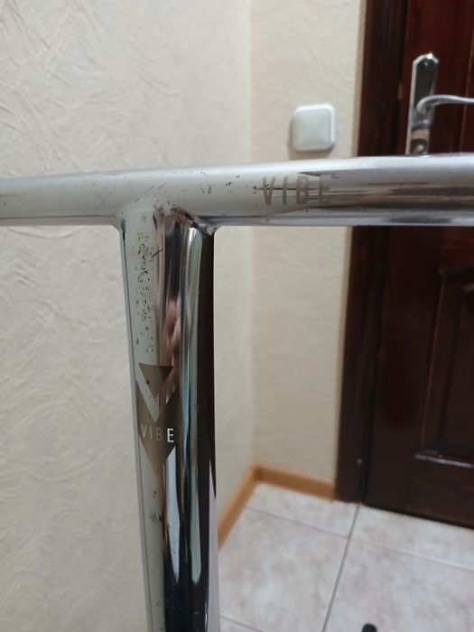 Продам трюковой самокат VIBE