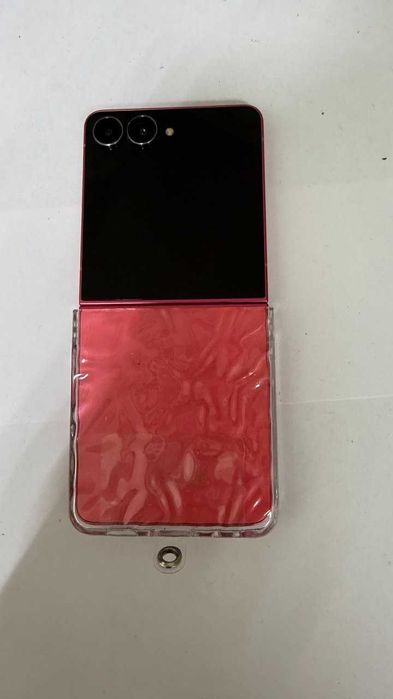 Samsung Galaxy Z Flip 7 256гб ( Шымкент пр Республики 40) 1070/260