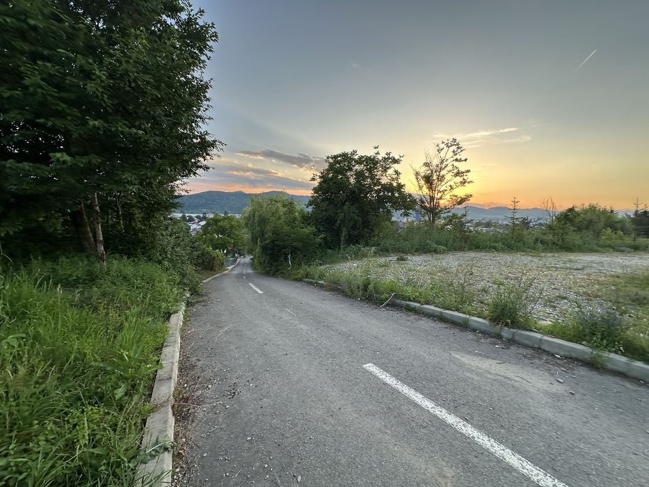 Loturi de teren Pucioasa zona linistita cu vedere panoramica