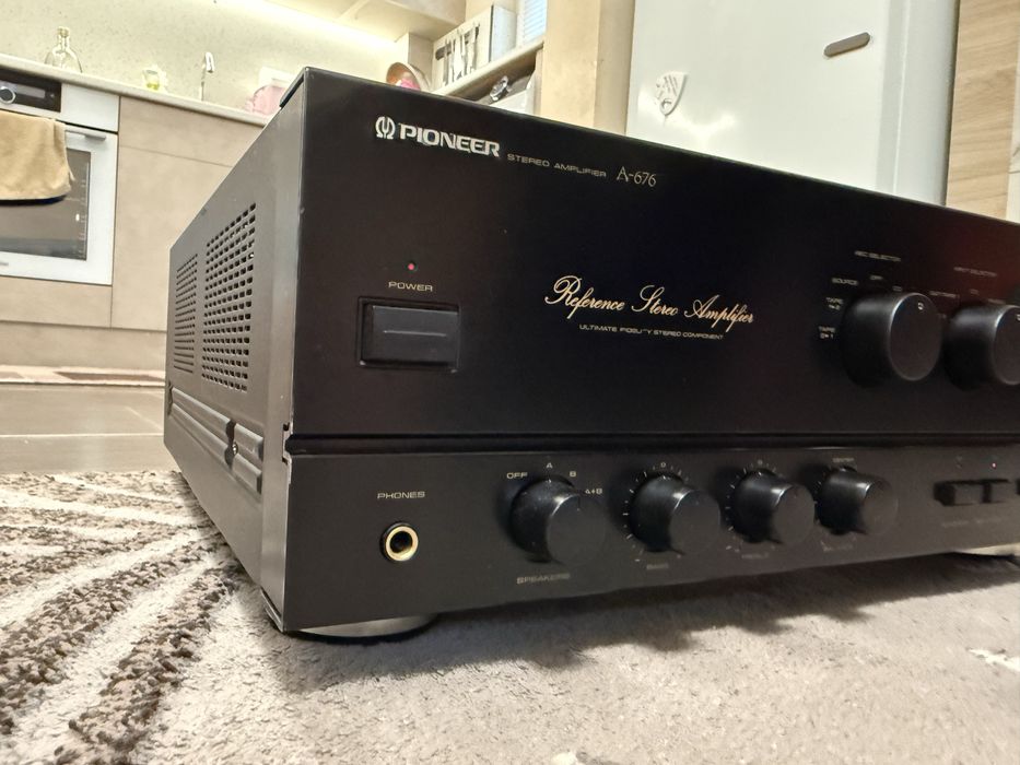 Pioneer A-676 Стерео усилвател
