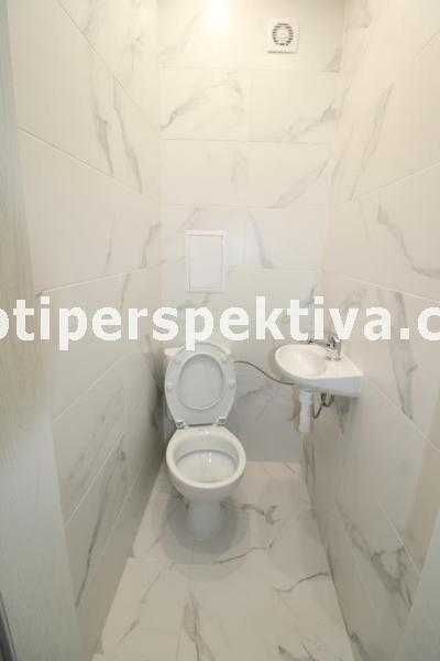 Продава се Тристаен апартамент в Пловдив, Кючук Париж - 100 кв.м за 1449 €/кв.м - Снимка #19