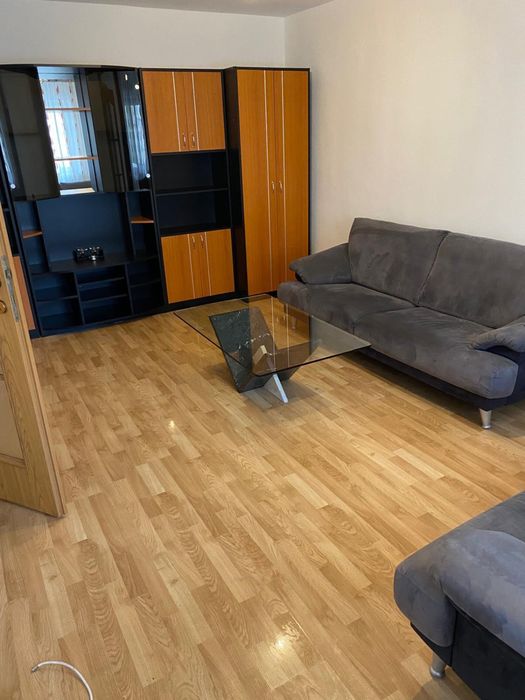 Particular -> inchirez ap 2 camere str. toamnei .