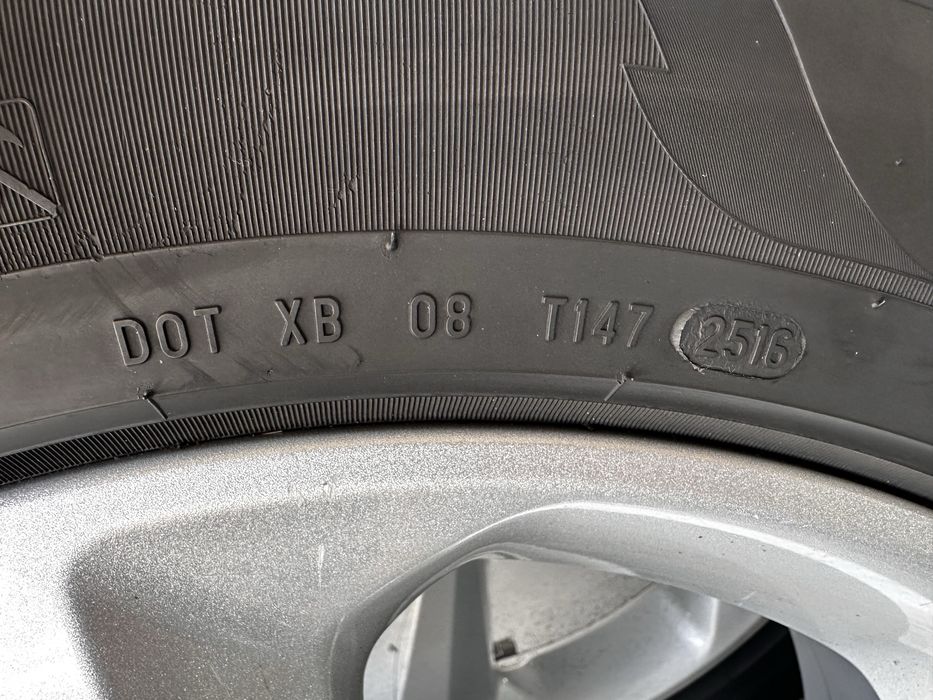 Vand jante aliaj originale Ford R19+Anvelope