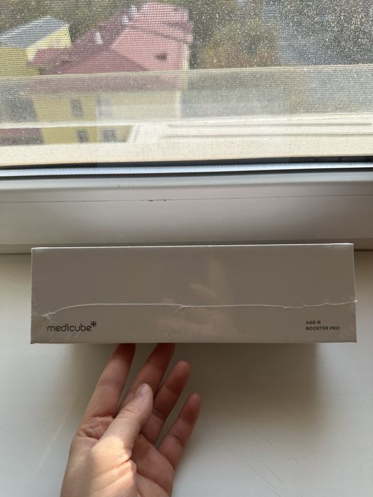 Medicube AGE-R Booster Pro