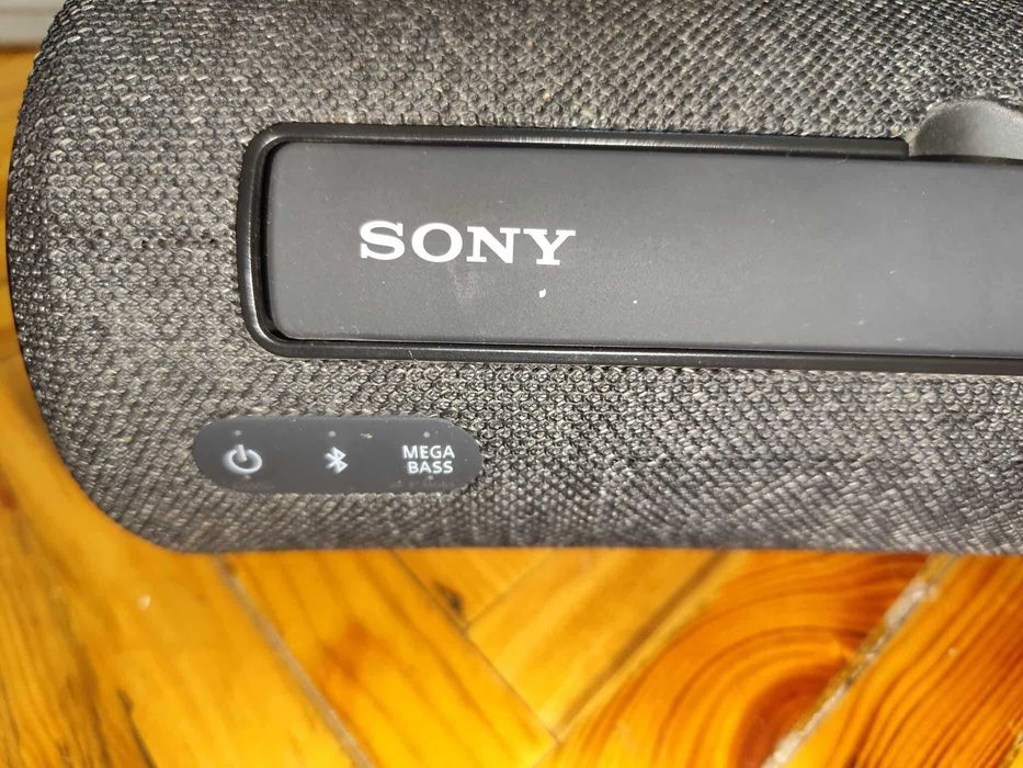 Boxa portabilă Sony SRS-XG300, relativ nou, foarte puțin folosit!