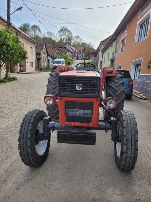 Vand  Tractor UTB 640 cu carte RAR