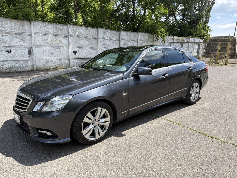 MERCEDES-BENZ E-Class 2011 — imagine 2